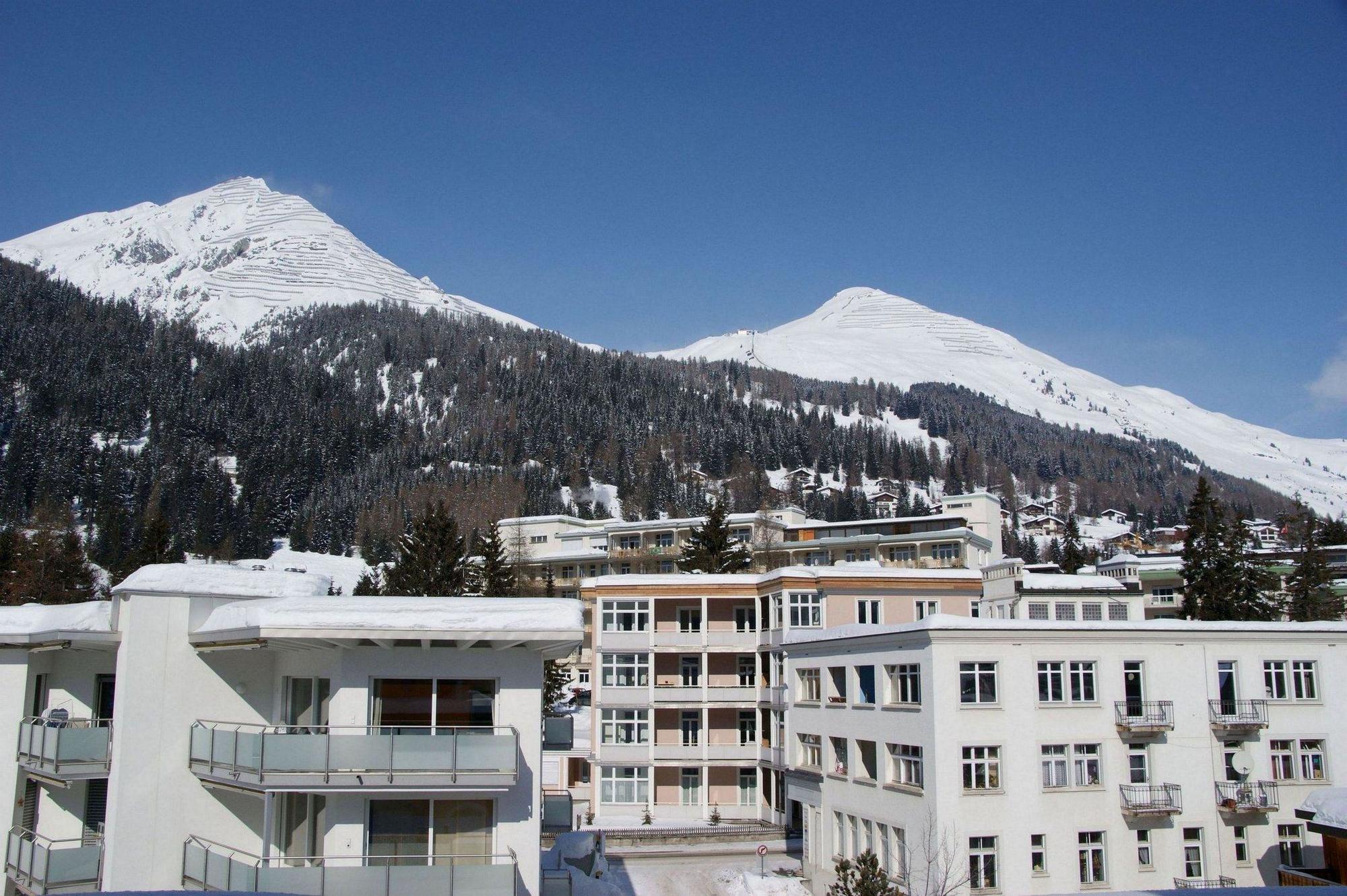 Casanna Hotel Davos City Center Exterior photo