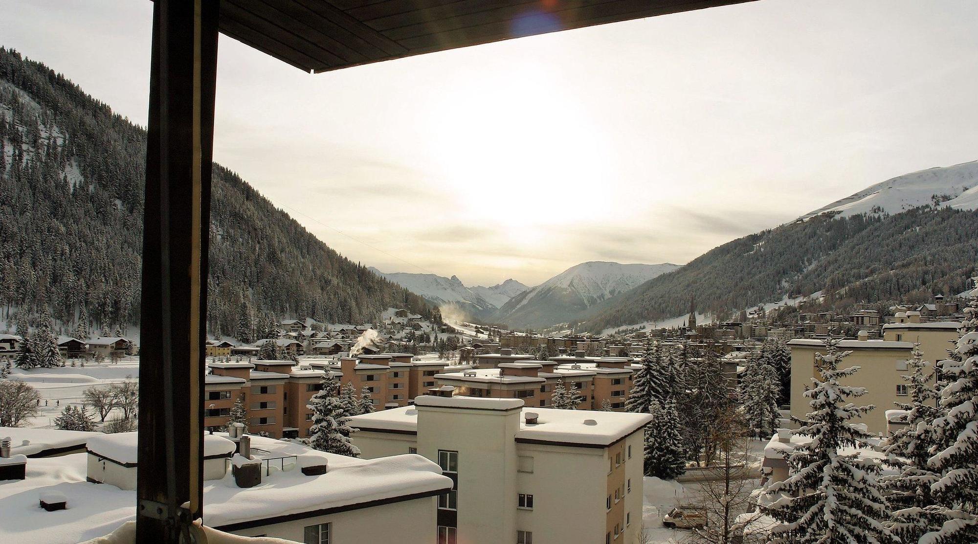 Casanna Hotel Davos City Center Exterior photo